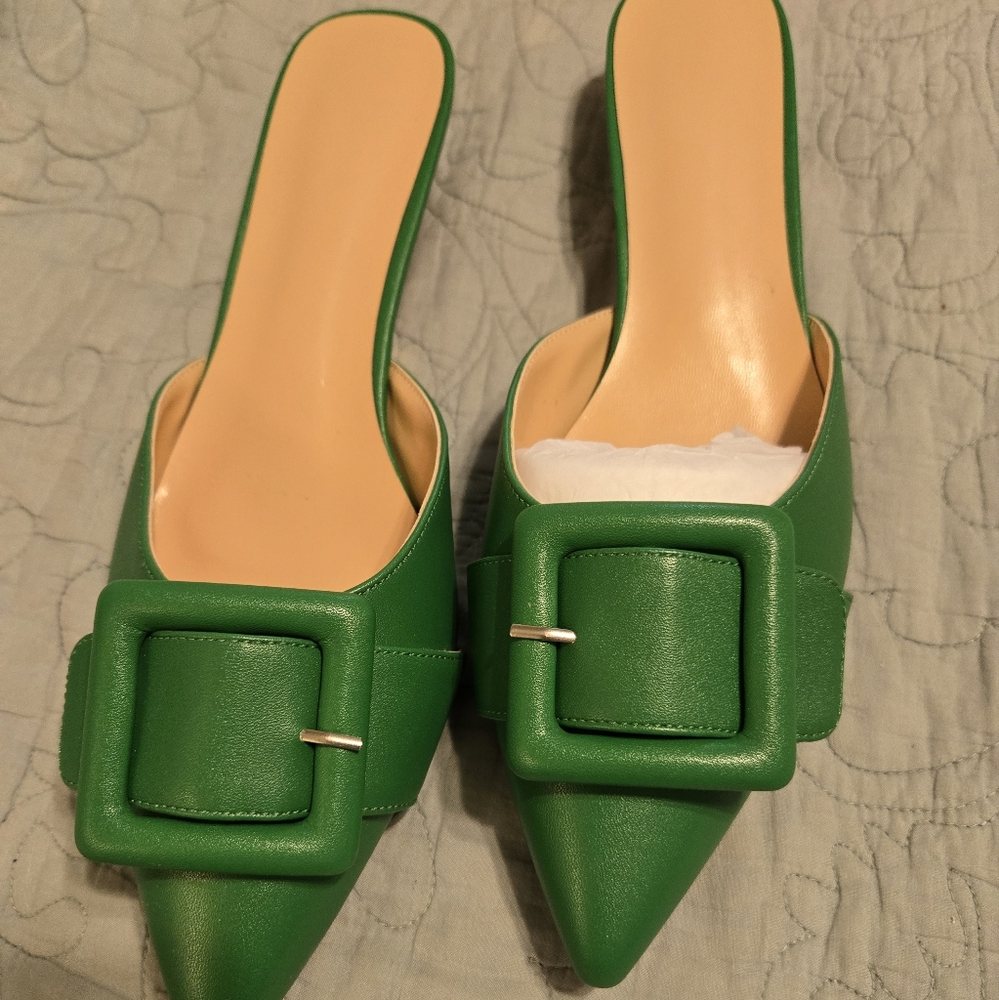 Boutique 9 Green Heels with Square Buckle